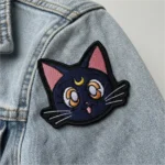 Parche Bordado Luna – Sailor Moon (8,5 x 7,5 cm) - Imagen 2